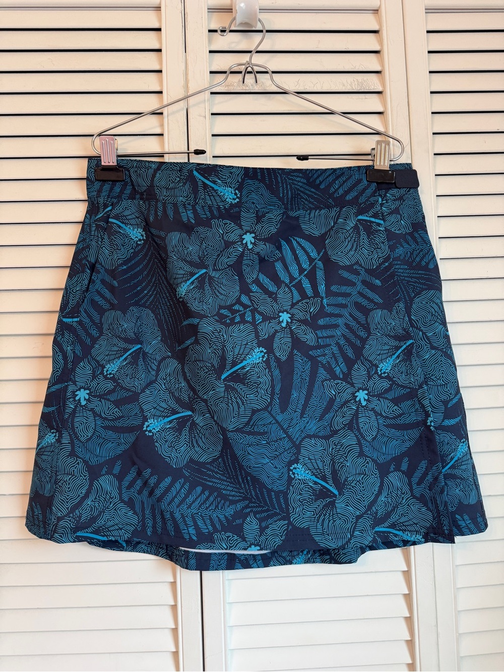NWT RipSkirt Hawai Blue Floral Medium Maui Moonlight Wrap Beach Vacation Resort